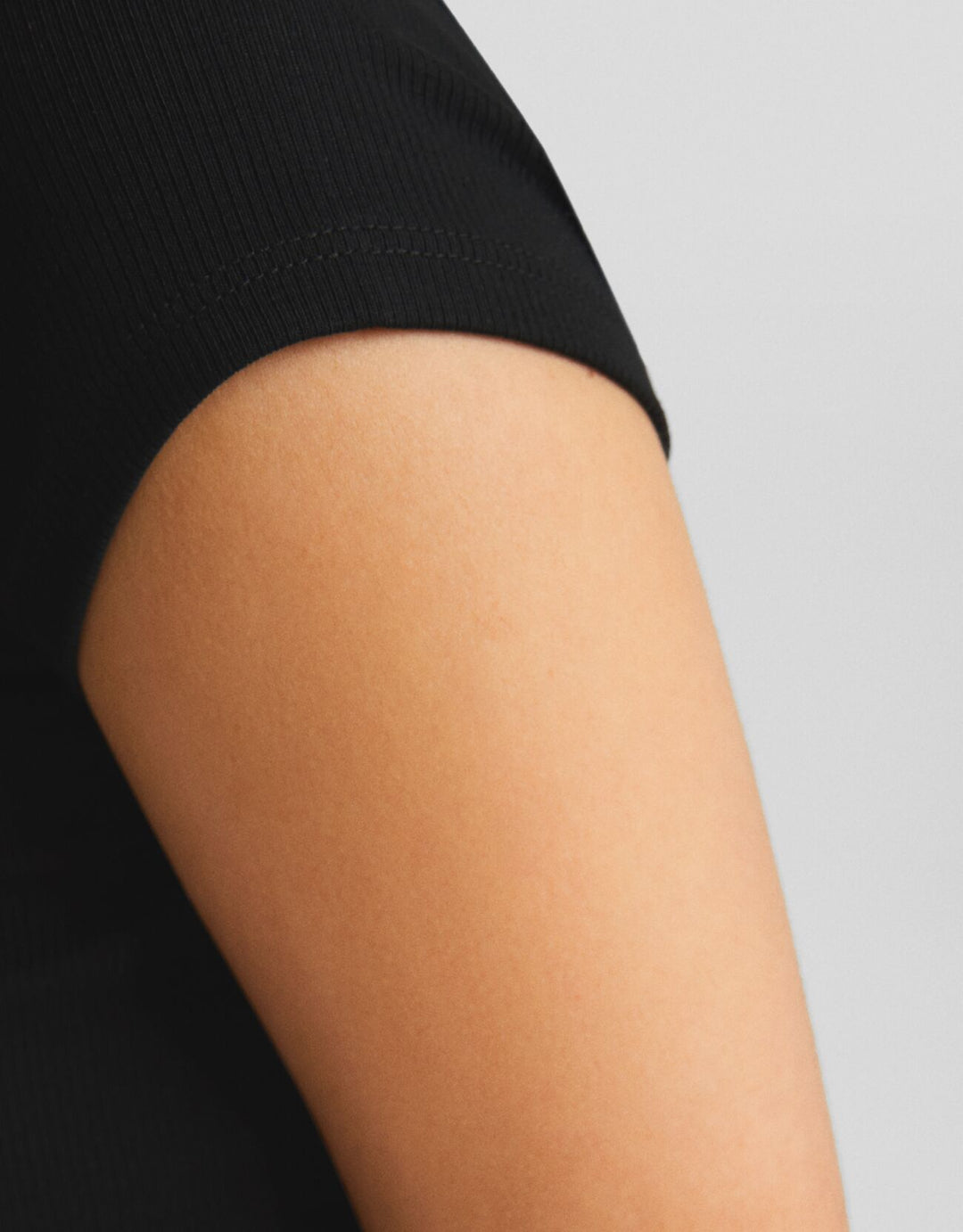 Moudda BERSHKA - Tee shirt - Tunisie 3