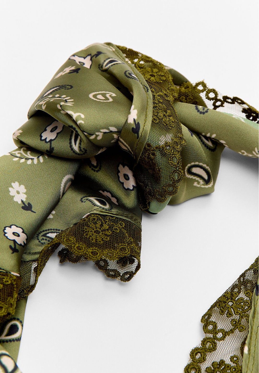 Moudda STRADIVARIUS - Bandana en Dentelle - Tunisie 2