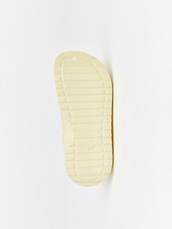 Moudda LC Waikiki - Pantoufles légères pour Femme couleur Jaune clair - Tunisie 4