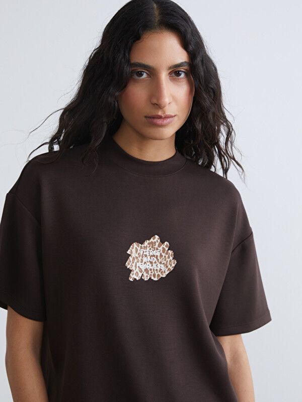 Moudda LC Waikiki - Tunique manches courtes en jersey pour Femme couleur Marron foncé - Tunisie 1