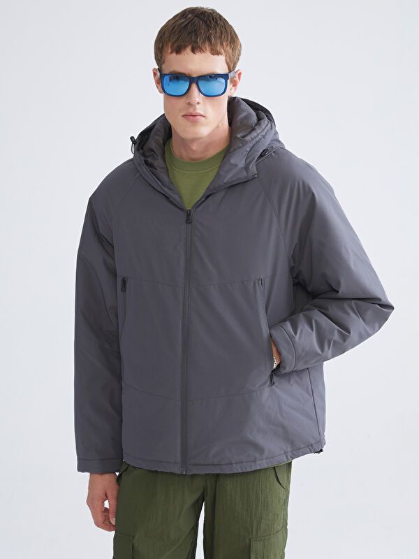 Moudda LC Waikiki - Doudoune matelassée en nylon couleur Anthracite pour hommes - Tunisie 1