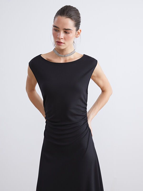 Moudda LC Waikiki - Robe en jersey manches courtes Femme Noir - Tunisie 2