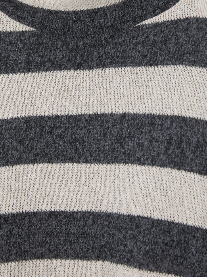 Moudda PULL & BEAR - Sweater - Tunisie 4