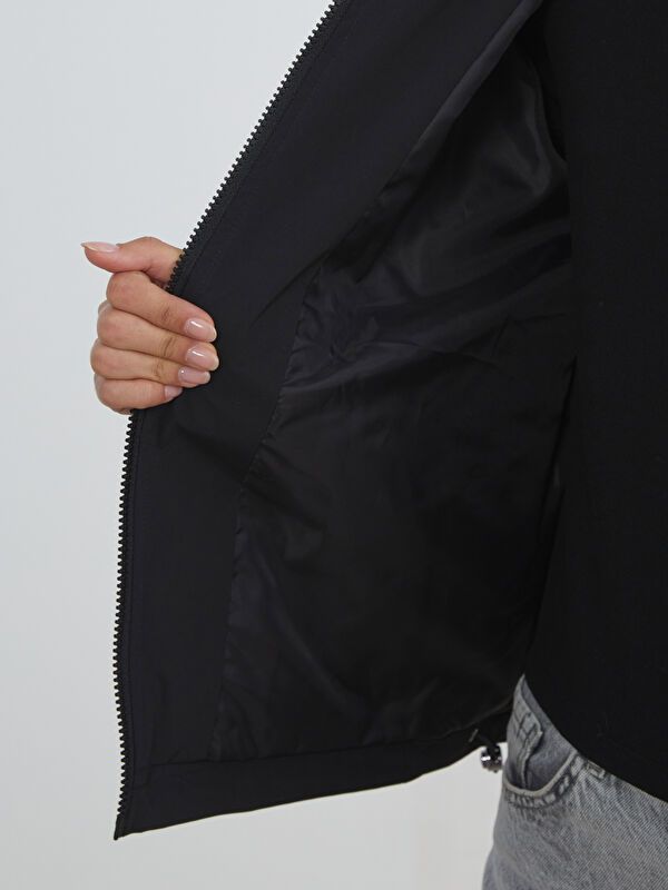 Moudda LC Waikiki - Imperméable Femme Noir - Tunisie 4