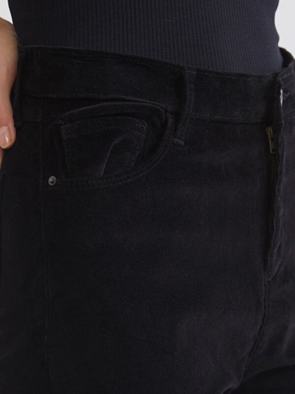 Moudda LC Waikiki - Pantalon épais en tissu couleur Noir pour femmes - Tunisie 3