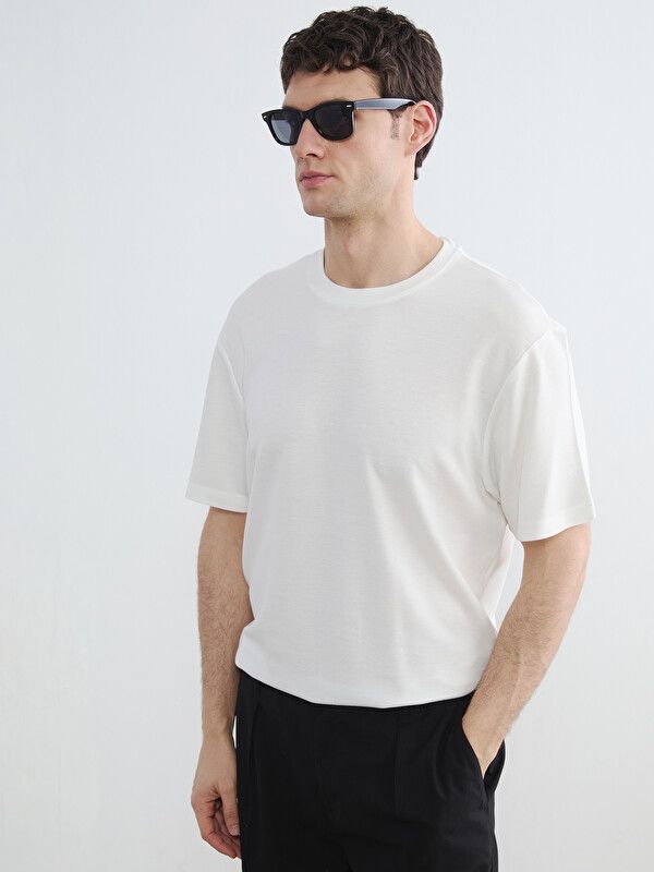 Moudda LC Waikiki - T-shirt manches courtes en jersey pour Homme couleur Écru - Tunisie 1
