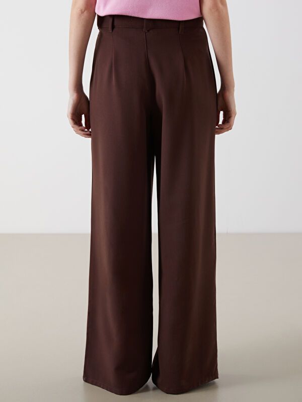 Moudda LC Waikiki - Pantalon tissé moyen Femme Brun chocolat - Tunisie 4