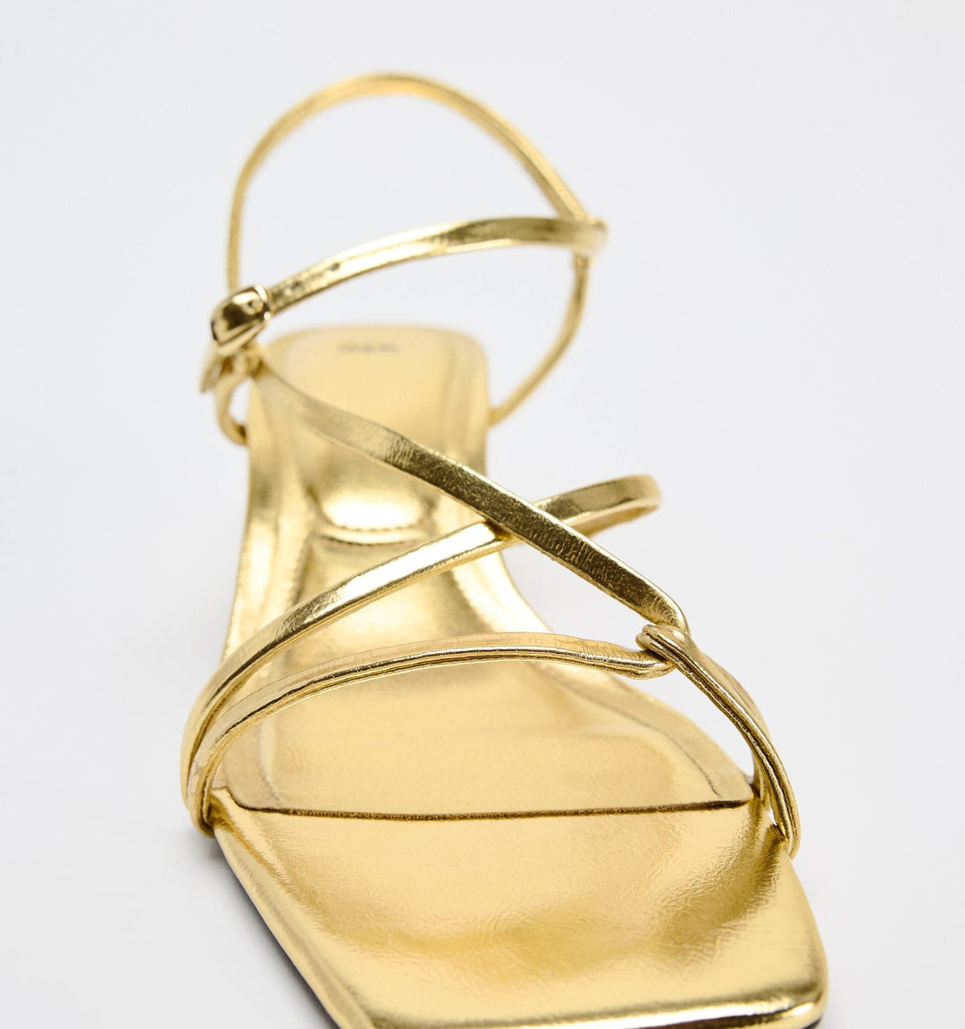 Moudda ZARA - Sandales à fines lanières et petit talon - Tunisie 1