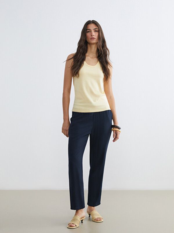 Moudda LC Waikiki - Pantalon fin en tissu pour Femme couleur Bleu marine - Tunisie 1