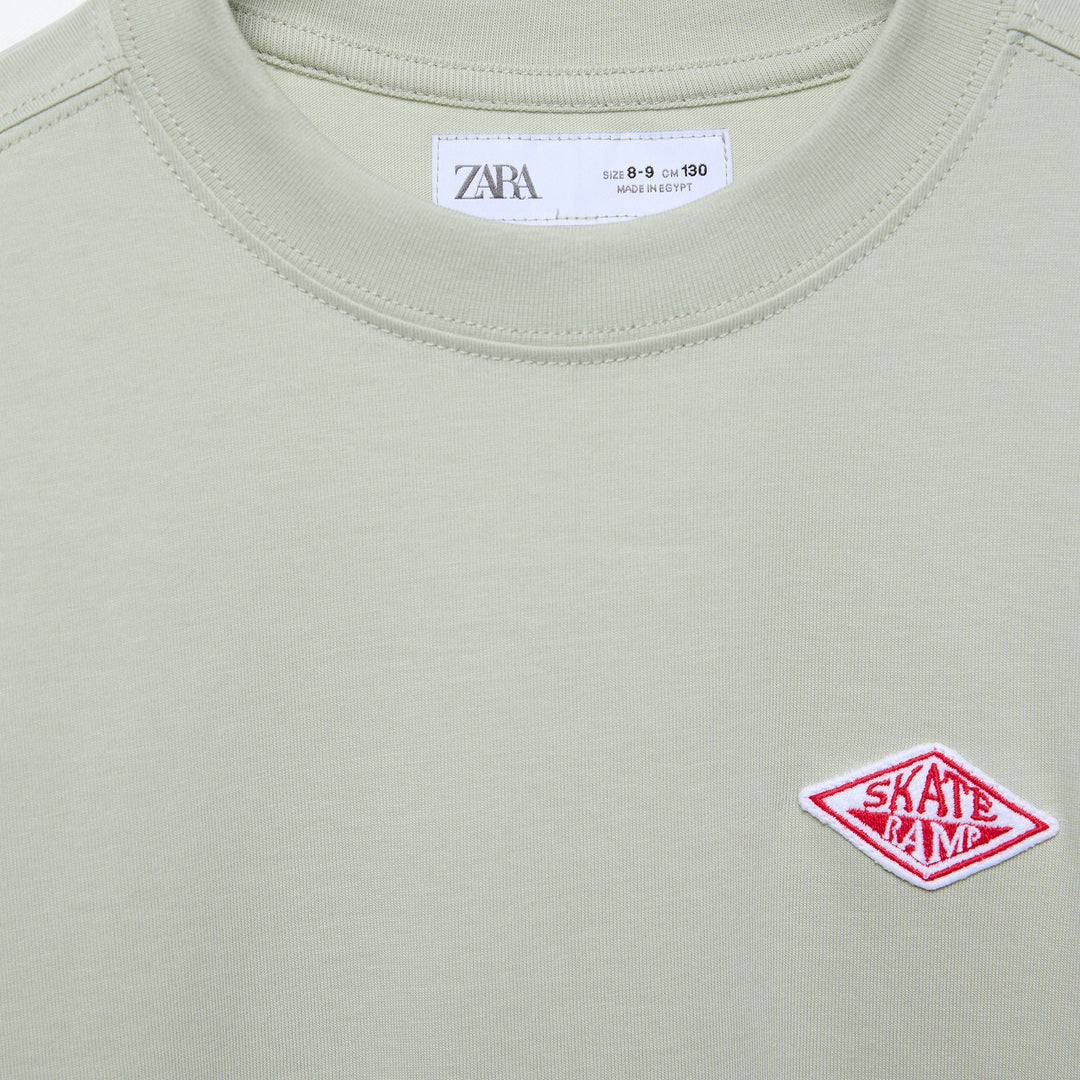 Moudda ZARA - T-shirt manches longues, patch rouge poitrine - Tunisie 3