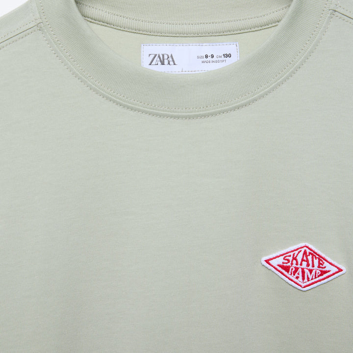 Moudda ZARA - T-shirt manches longues, patch rouge poitrine - Tunisie 3