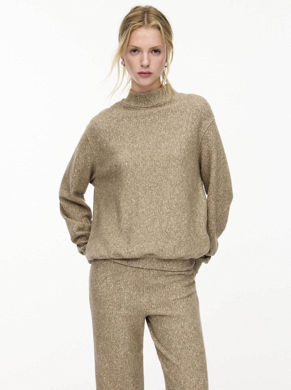 Moudda PULL & BEAR - Pull Soft Touch - Côtes - Tunisie 2