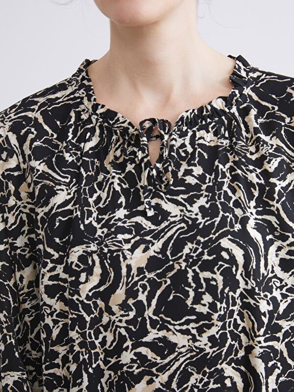 Moudda LC Waikiki - Blouse tissée imprimée manches longues Femme Imprimé en noir 1 - Tunisie 3