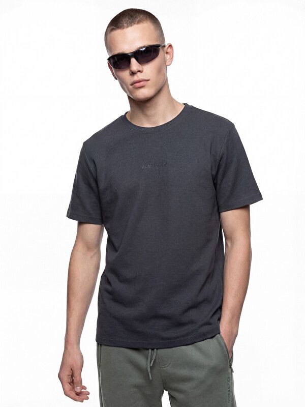 Moudda LC Waikiki - T-shirt imprimé manches courtes en jersey pour Homme couleur Anthracite - Tunisie 1