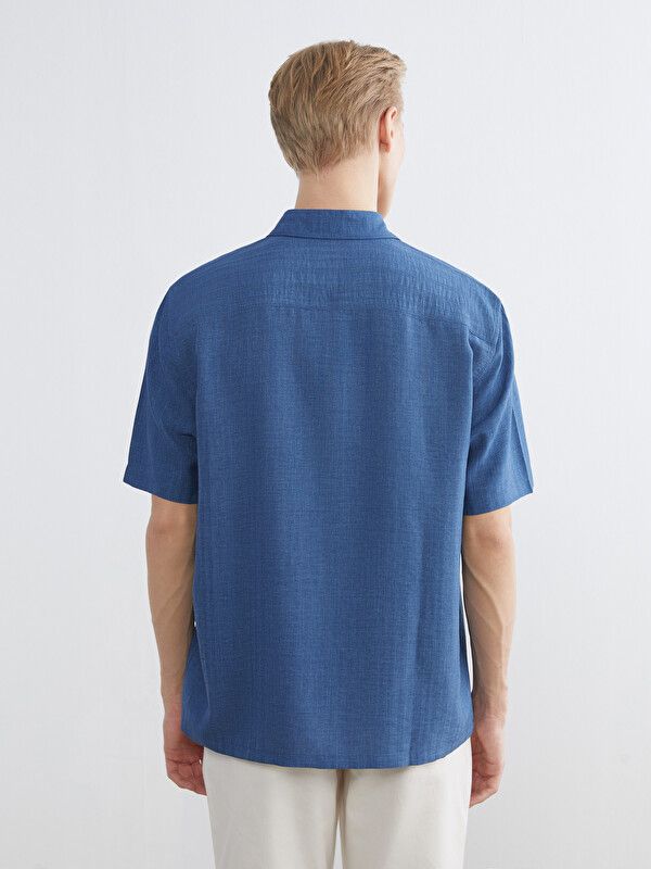 Moudda LC Waikiki - Chemise manches courtes en tissu pour Homme couleur Bleu indigo - Tunisie 4