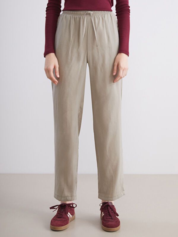 Moudda LC Waikiki - Pantalon tissé moyen Femme Kaki clair - Tunisie 2