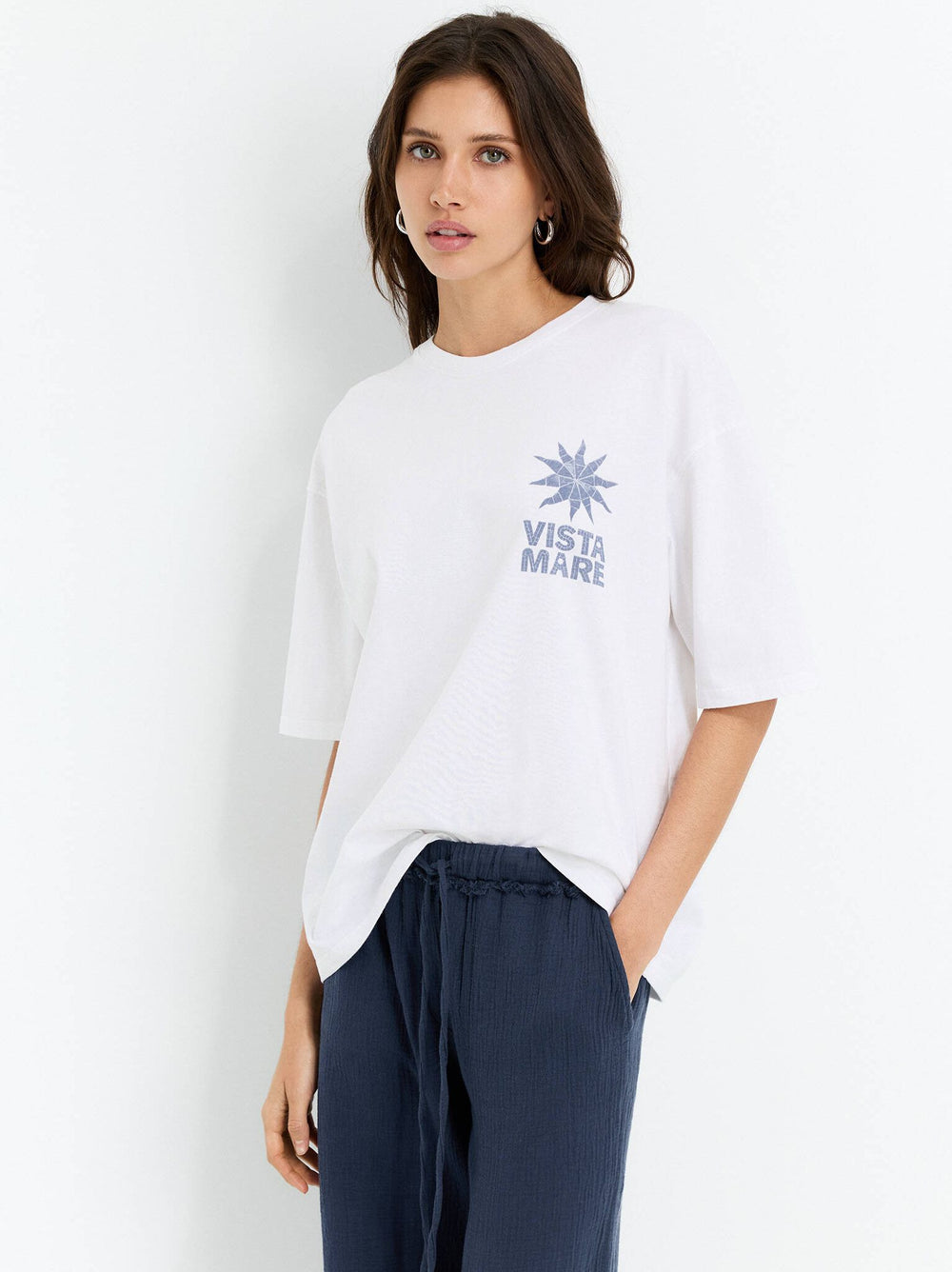 Moudda PULL & BEAR - T-Shirt Graphique - Hôtel Mosaïque - Tunisie 2