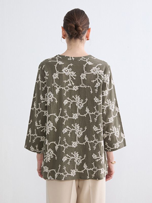 Moudda LC Waikiki - Chemisier (blouse) manches longues en tissu pour Femme couleur Vert kaki - Tunisie 4