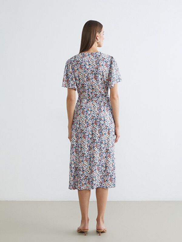 Moudda LC Waikiki - Robe manches courtes en tissu pour Femme couleur Imprimé mixte - Tunisie 4
