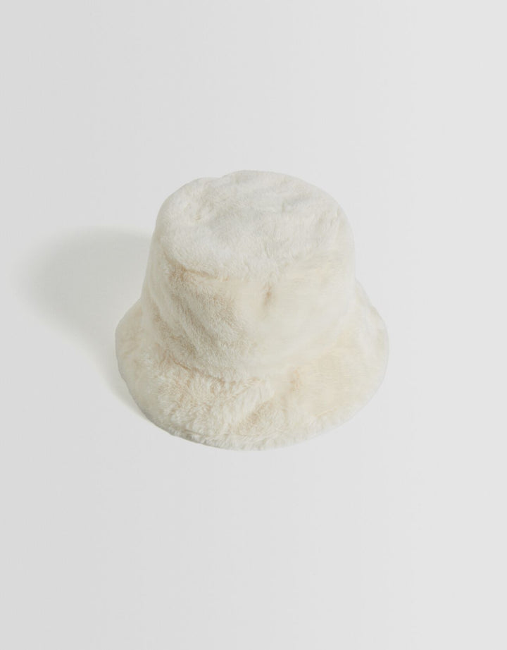 Moudda BERSHKA - Chapeau/bonnet/casquette - Tunisie 2