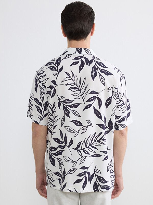 Moudda LC Waikiki - Chemise imprimée manches courtes en tissu pour Homme couleur Blanc imprimé - Tunisie 4