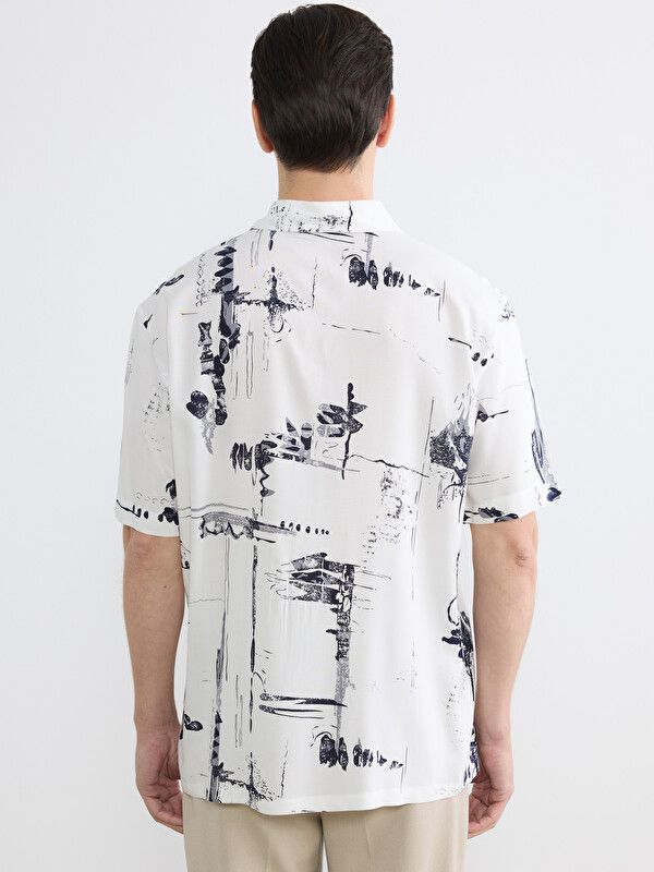 Moudda LC Waikiki - Chemise imprimée manches courtes en tissu pour Homme couleur Bleu imprimé - Tunisie 4