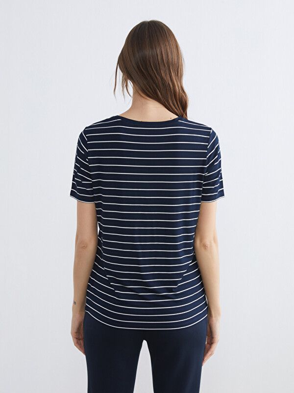 Moudda LC Waikiki - Body basique manches courtes en jersey pour Femme couleur Bleu marine rayé - Tunisie 4
