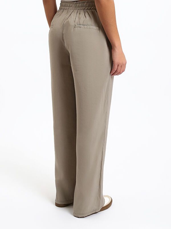 Moudda LC Waikiki - pantalon tissé moyen pour Femmes - Tunisie 5