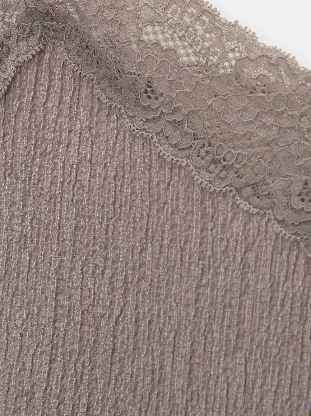 Moudda PULL & BEAR - Body Bretelles Dentelle Bambula - Tunisie 3