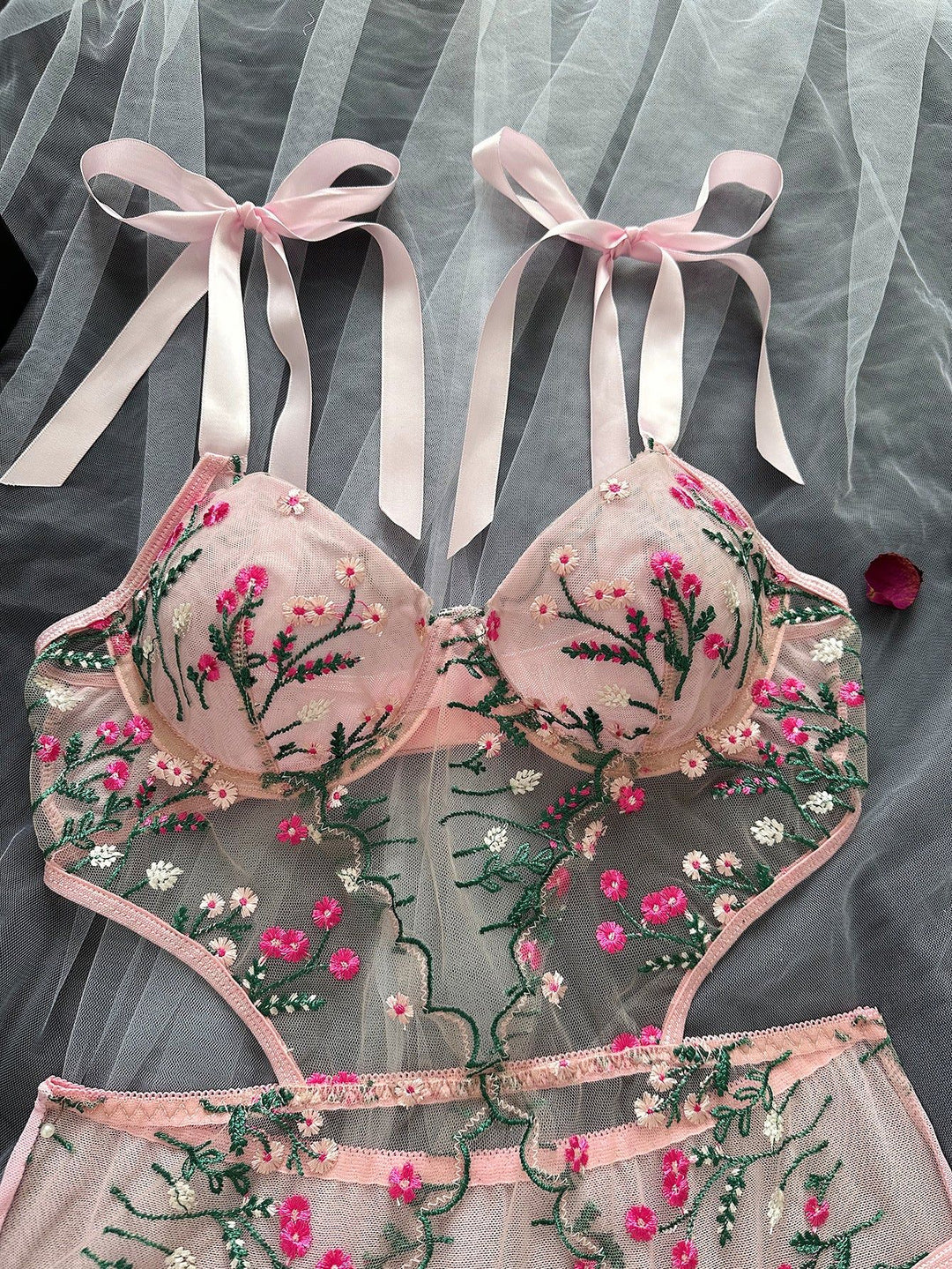 Moudda Bloom - Deux piéce - LFP110 - Tunisie 4