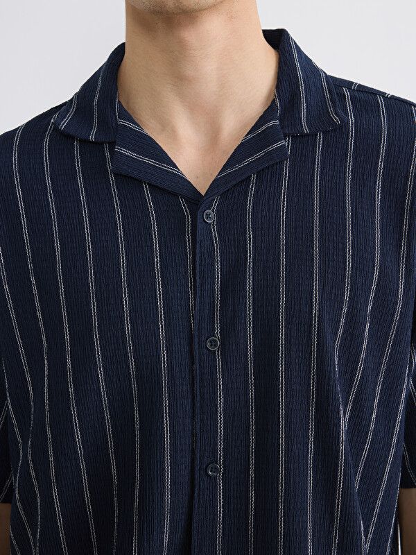 Moudda LC Waikiki - Chemise manches courtes en tissu pour Homme couleur Bleu marine rayé - Tunisie 3