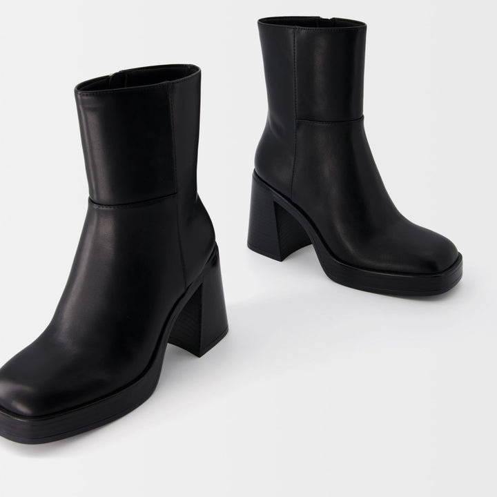 Moudda BERSHKA - Bottines à talon et tige haute - Tunisie 1