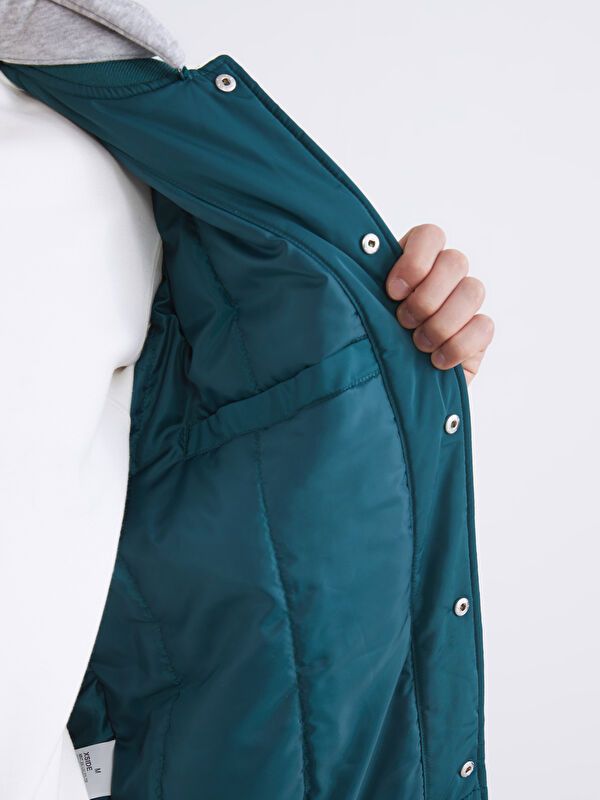 Moudda LC Waikiki - Doudoune légère couleur Vert foncé pour hommes - Tunisie 4