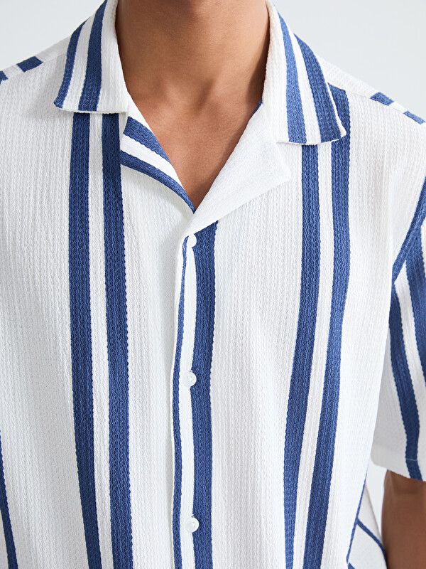 Moudda LC Waikiki - Chemise manches courtes en tissu pour Homme couleur Bleu rayé - Tunisie 3
