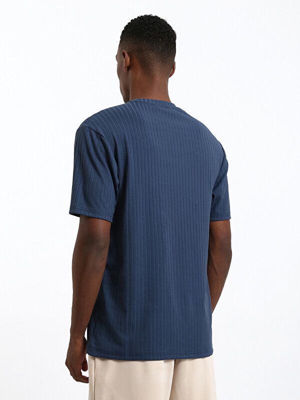 Moudda LC Waikiki - T-shirt manches courtes en jersey pour Homme couleur Bleu indigo - Tunisie 5