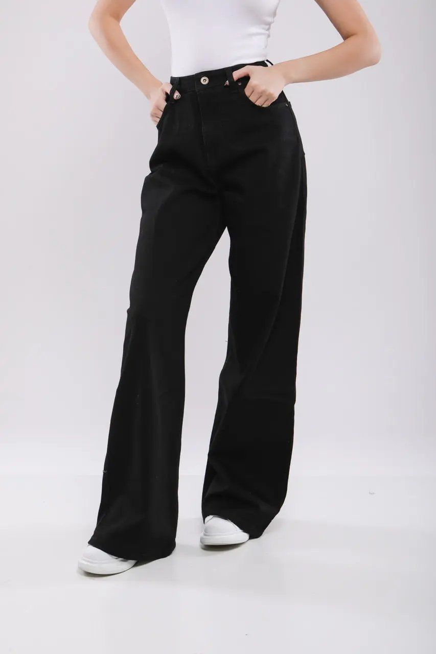 Moudda Billiorich - Pantalon Large Femme en Jean - Tunisie 1