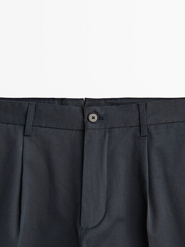 https://static.massimodutti.net/3/photos/2023/I/0/2/p/0035/727/401/0035727401_2_2_3.jpg?ts=1674495355711