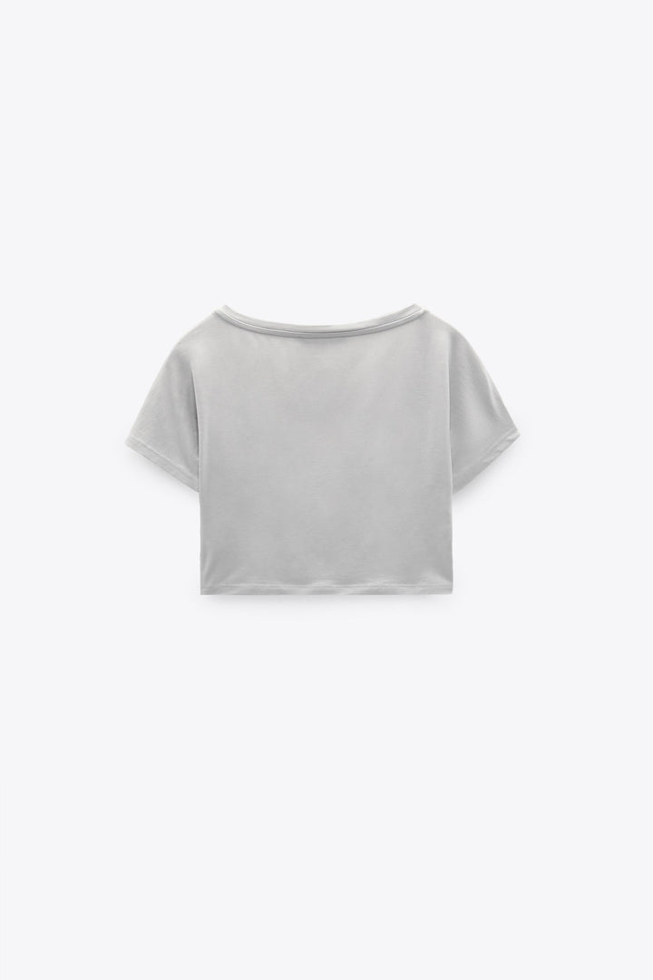 https://static.zara.net/photos/2023/V/0/1/p/0085/029/802/2/0085029802_6_2_1.jpg?ts=1678458246576