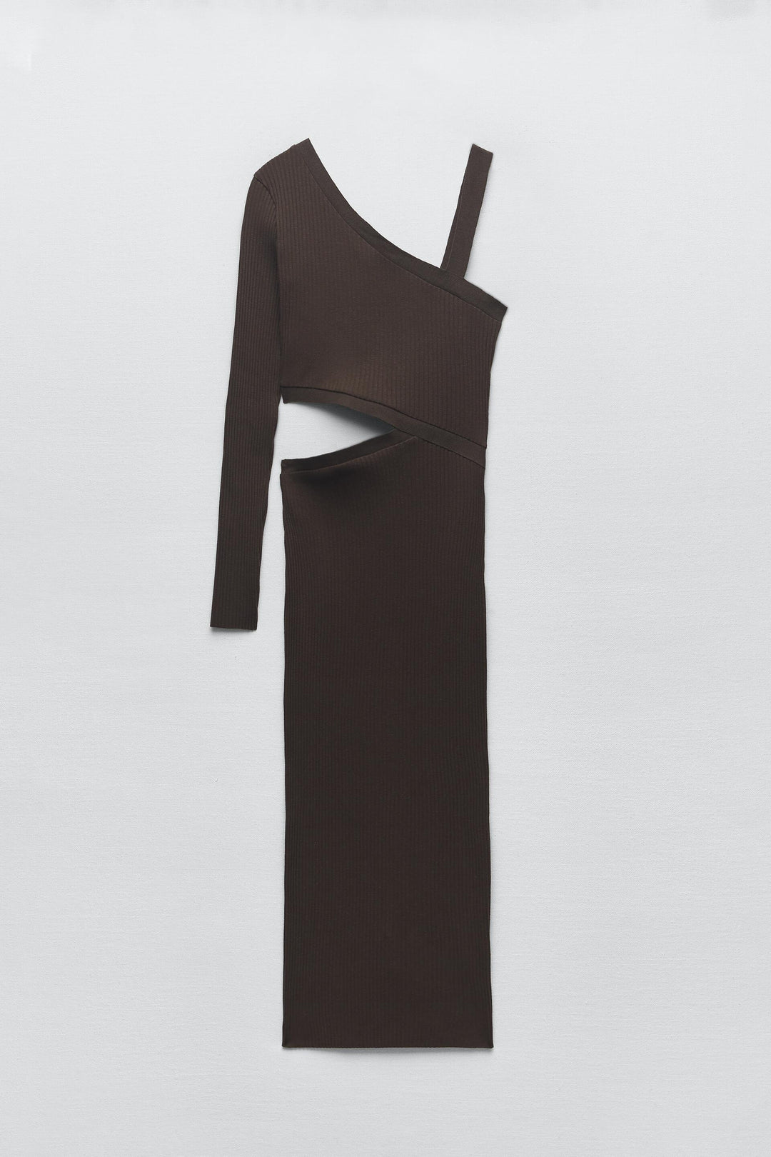 https://static.zara.net/photos/2023/V/0/1/p/0085/031/753/2/0085031753_6_1_1.jpg?ts=1676894892479