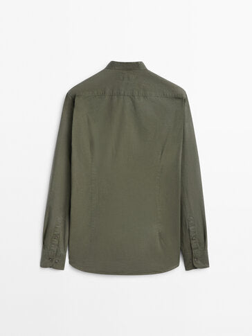 https://static.massimodutti.net/3/photos/2023/I/0/2/p/0180/440/500/0180440500_2_1_3.jpg?ts=1677234270414