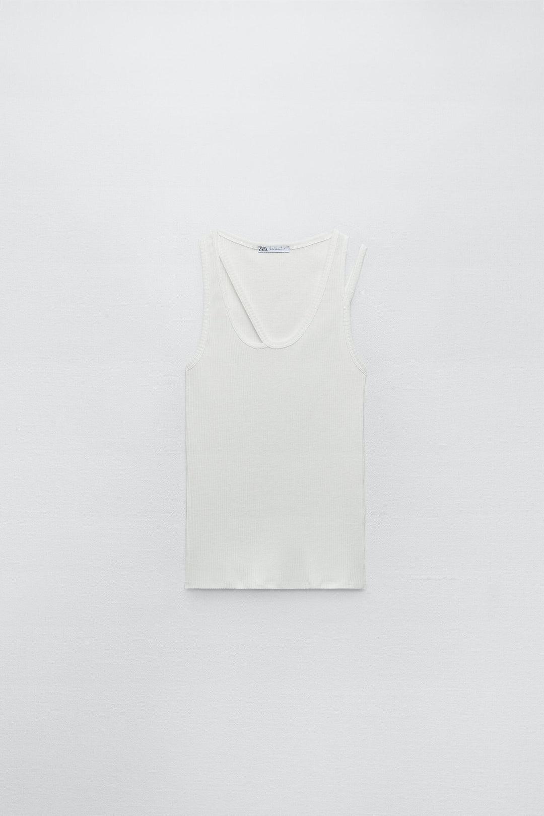 https://static.zara.net/photos/2023/V/0/1/p/0264/508/251/2/0264508251_6_1_1.jpg?ts=1677834675599