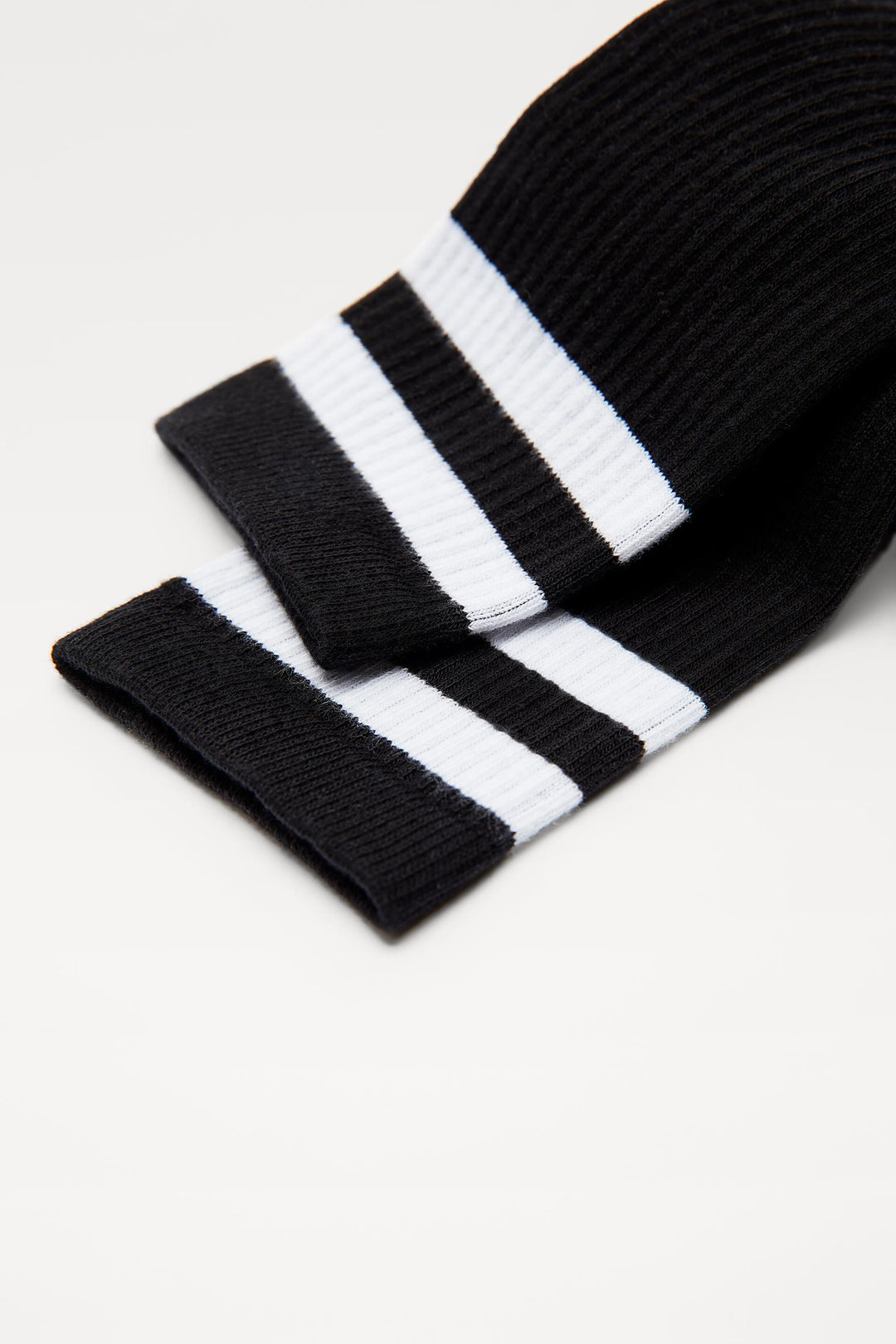 Chaussettes marque_Zara, genre_Homme Moudda Tunisie1