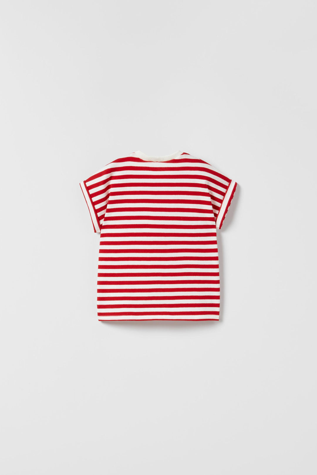 https://static.zara.net/photos/2023/V/0/3/p/0722/379/600/2/0722379600_6_2_1.jpg?ts=1681212275707