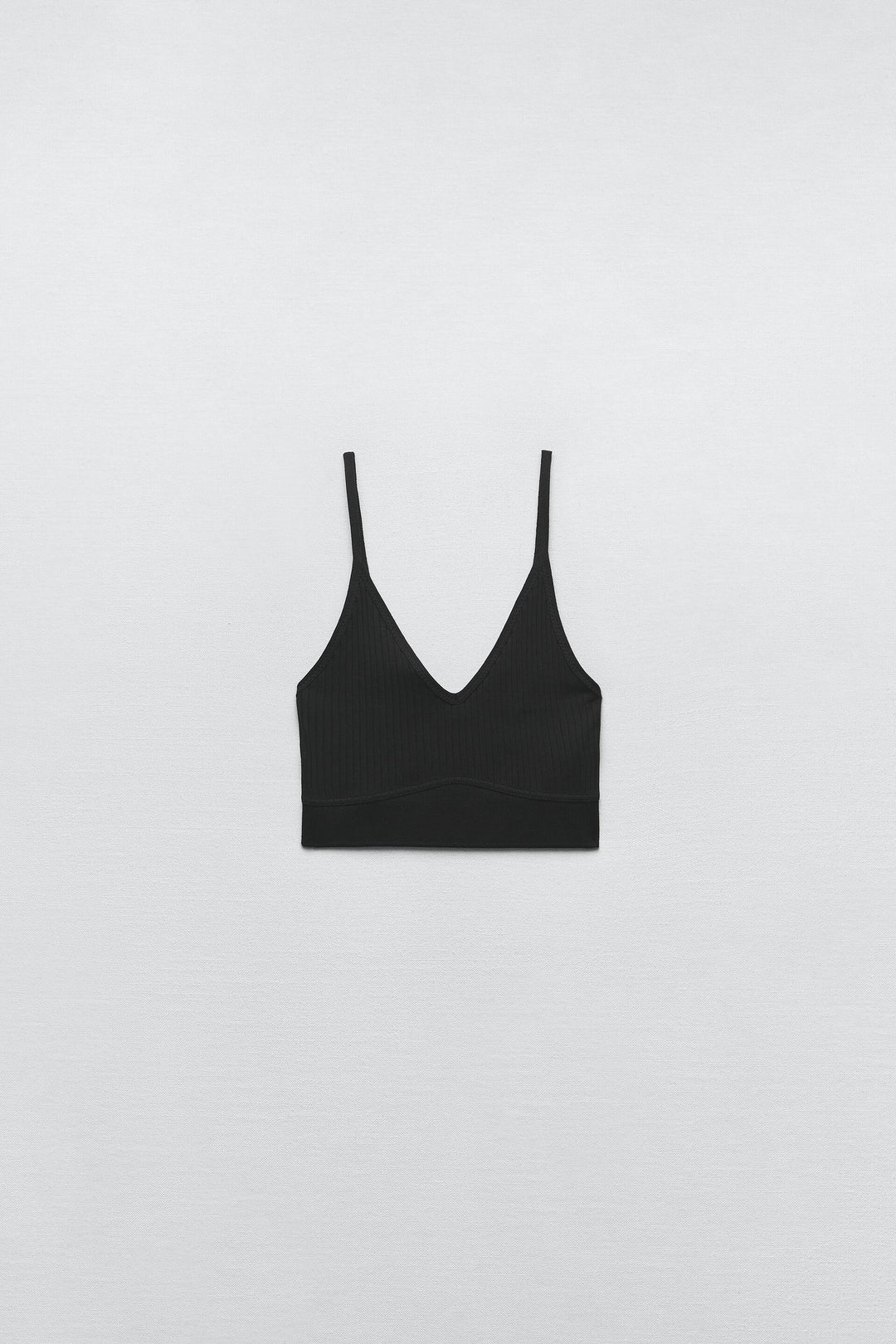 https://static.zara.net/photos/2023/V/0/1/p/0858/313/800/2/0858313800_6_1_1.jpg?ts=1678977358873
