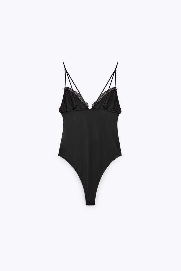 https://static.zara.net/photos/2023/V/0/1/p/0858/335/800/2/0858335800_6_2_1.jpg?ts=1682433947866