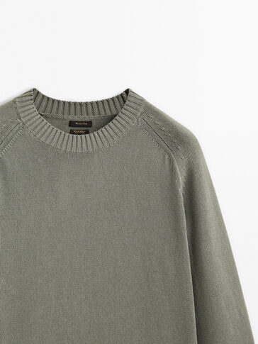 https://static.massimodutti.net/3/photos/2023/I/0/2/p/0936/310/598/0936310598_2_2_3.jpg?ts=1671113289567