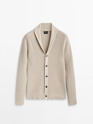 https://static.massimodutti.net/3/photos/2023/I/0/2/p/0964/310/071/0964310071_1_1_3.jpg?ts=1675080336334