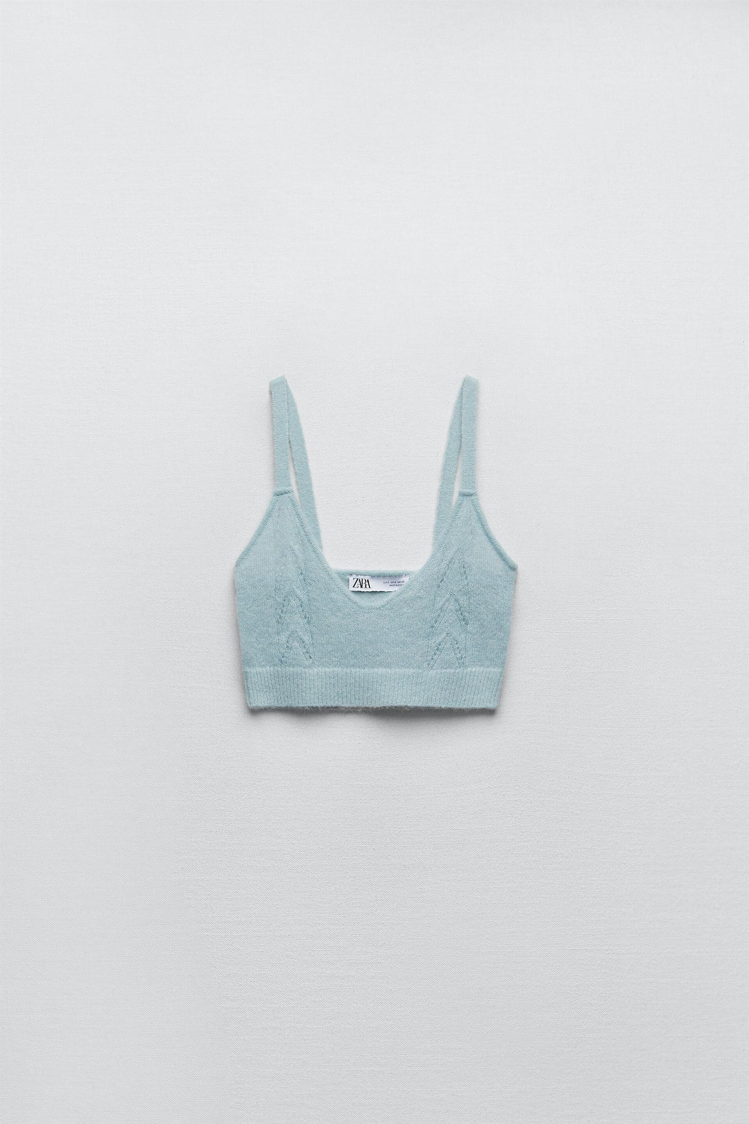 https://static.zara.net/photos/2023/V/0/1/p/2142/139/403/2/2142139403_6_1_1.jpg?ts=1674223100544