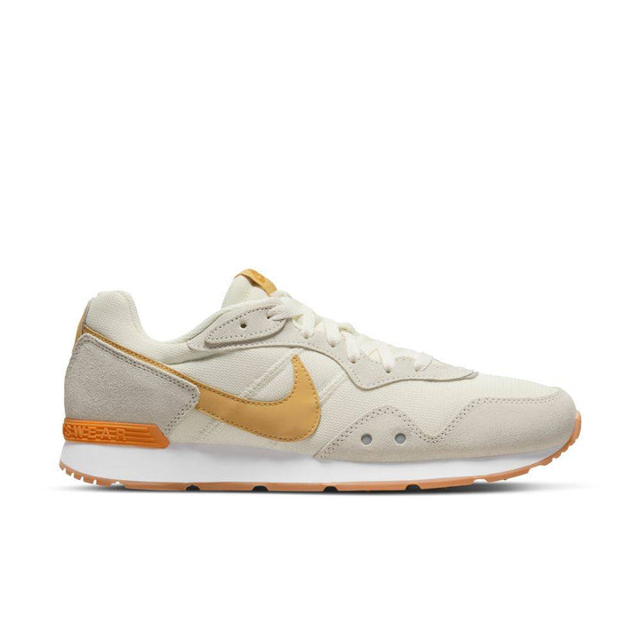 Moudda Nike - 1