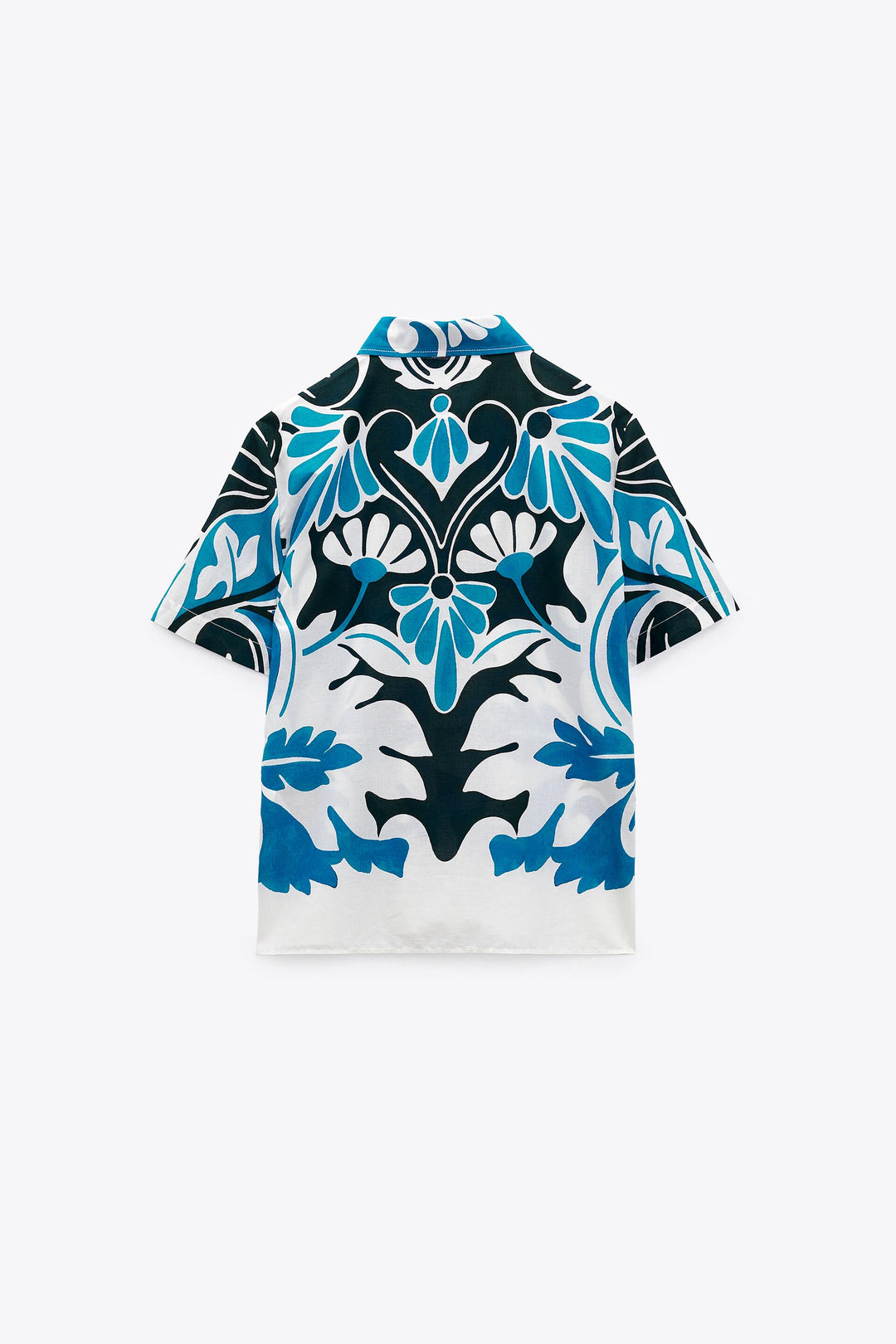 https://static.zara.net/photos/2023/V/0/1/p/3223/162/400/2/3223162400_6_2_1.jpg?ts=1681213886704